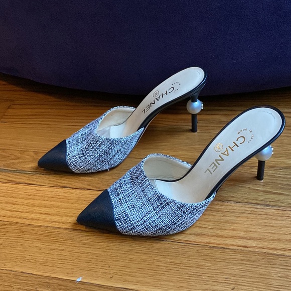 Gorgeous Chanel Tweed Shoes with Pearl!! - Picture 6 of 7